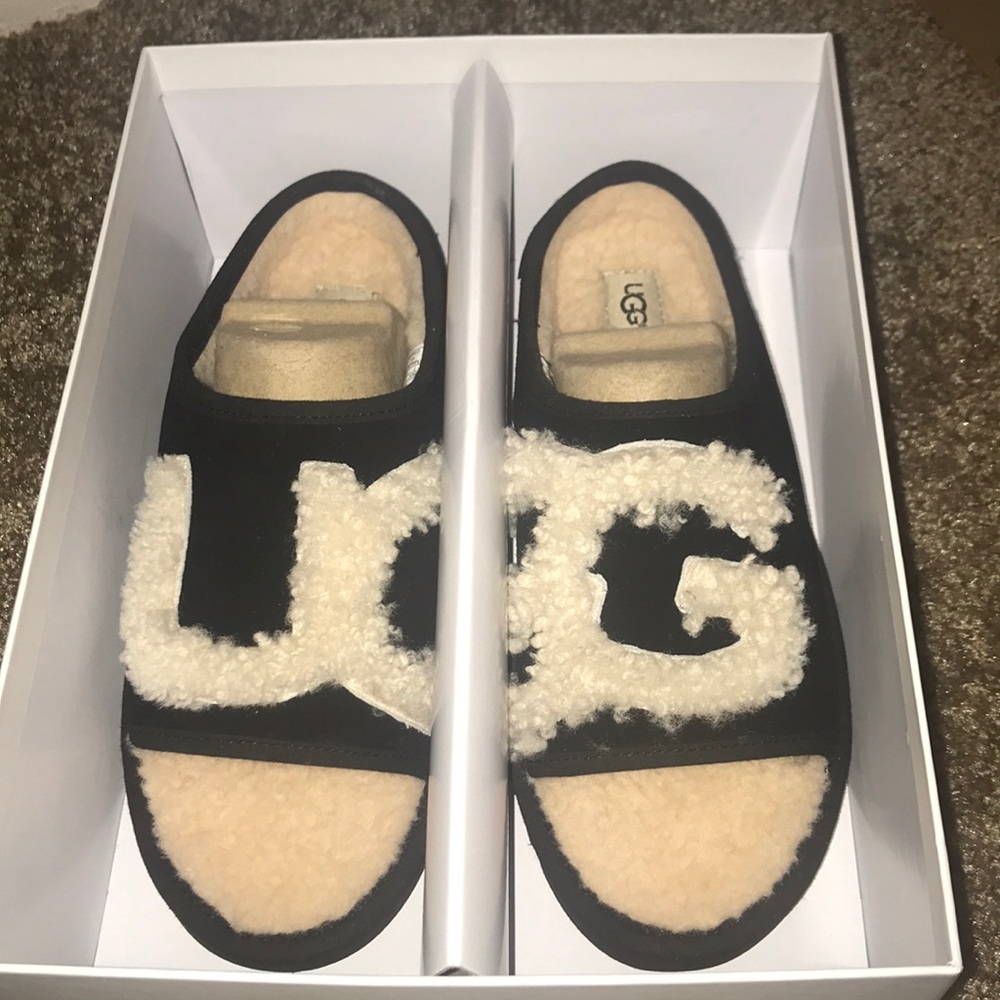 UGG Slides